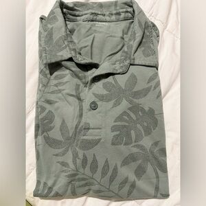 Old Navy Olive Leaf Pattern Shirt